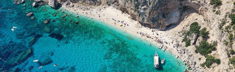 Cala Dei Gabbiani Beach